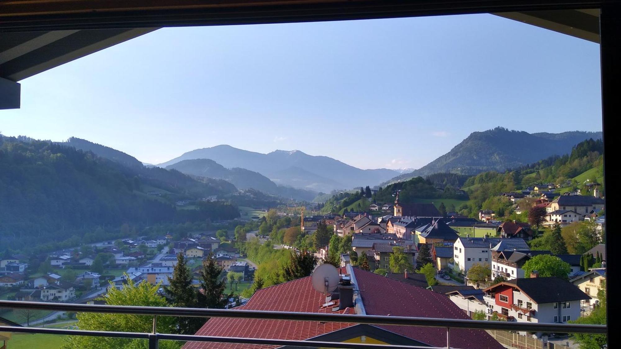 Apartment Hohenwerfen Exterior foto